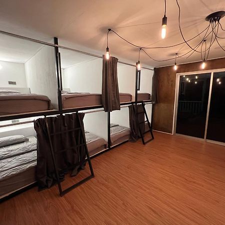Dormitory Pondok Kampong Juara エクステリア 写真